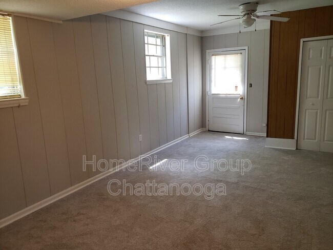 Building Photo - 218 Townsend Cir