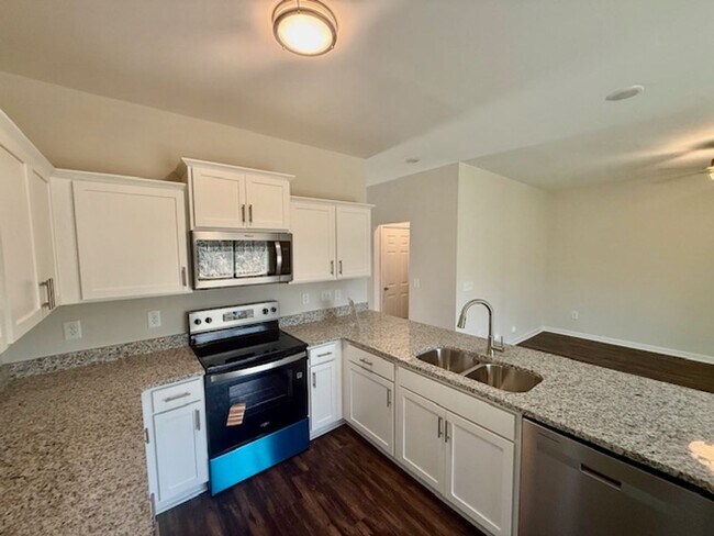 Building Photo - Two bedroom, 2.5 bath townhome in Ridge Creek, Whitsett-MOVE in special!!!