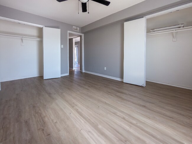 Building Photo - 301 Tri City Beach Rd
