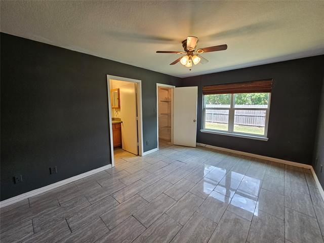 Building Photo - 1417 Paloma Dr