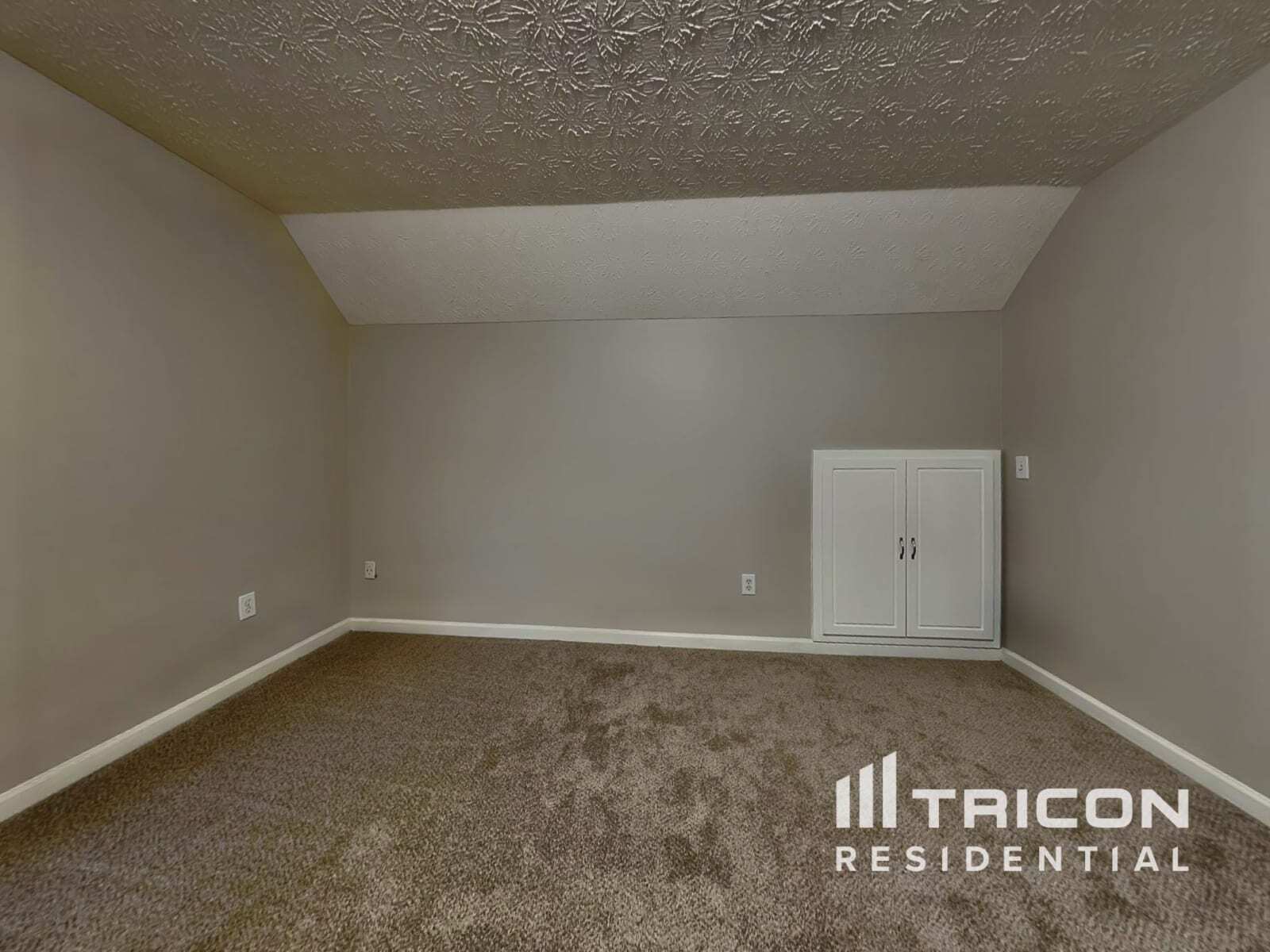 Building Photo - 648 Stonecrest Dr