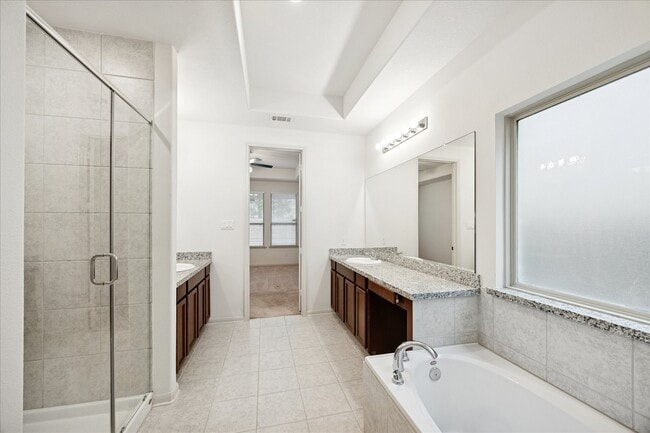 Building Photo - 6018 Bristol Spur Ln