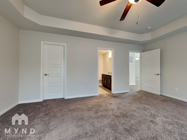 Building Photo - 115 Dasher Dr