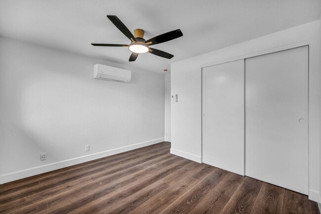Building Photo - 785 Casazza Dr