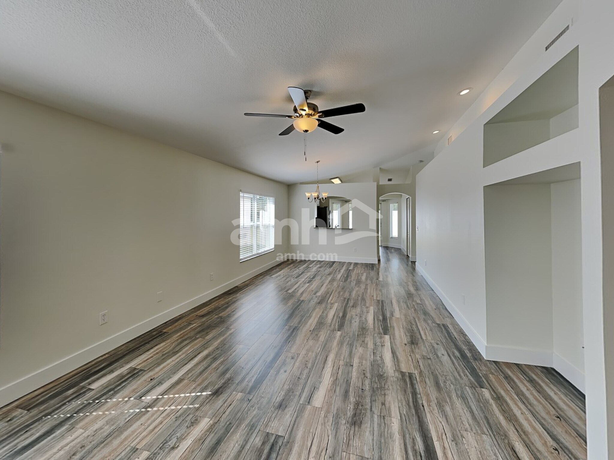 Building Photo - 12806 Adventure Dr