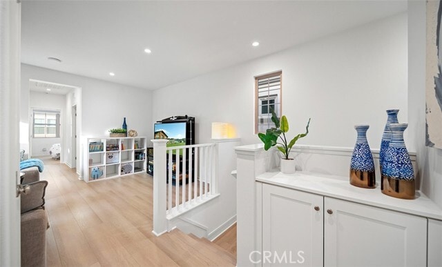 Building Photo - 106 Sunnyside