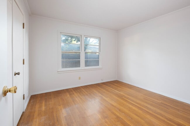 Building Photo - 2050 S Bowie St
