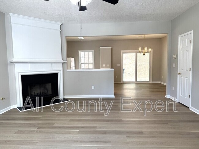 Building Photo - 4123 Howell Park Rd