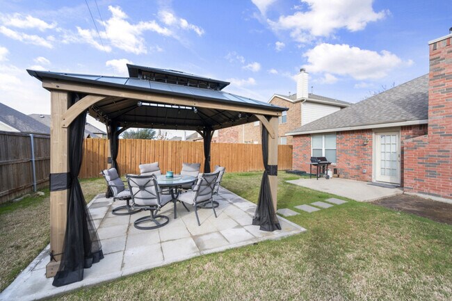 Building Photo - 4514 Ridgeway Dr