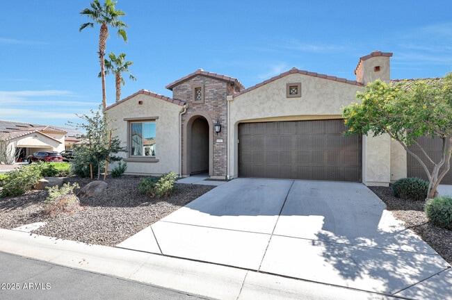 Building Photo - 16907 W Holly St