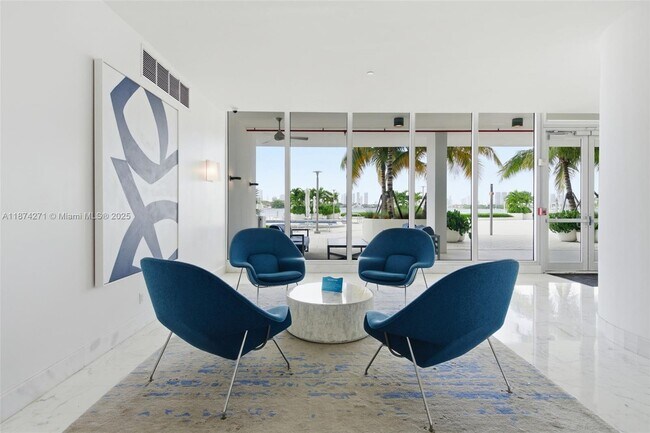 Building Photo - 1000 West Ave