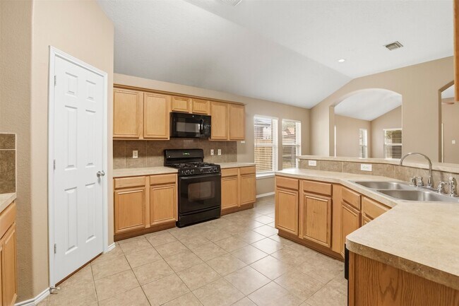 Building Photo - 9618 Red Rugosa Dr