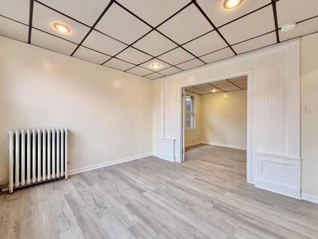 Building Photo - 617 Grand Ave