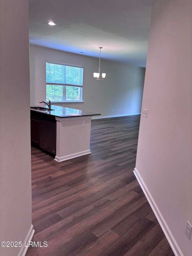 Building Photo - 10 Grand Willow Wy