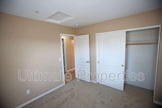 Building Photo - 15616 N 164th Ln