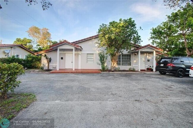 Building Photo - 4371 NW 80th Ave