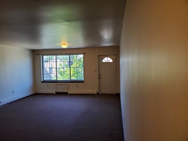 Living Room - 754 E 216th St