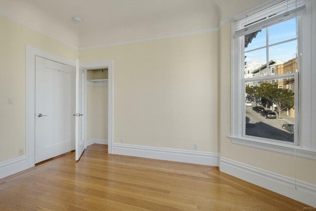 Building Photo - 1380 Union St