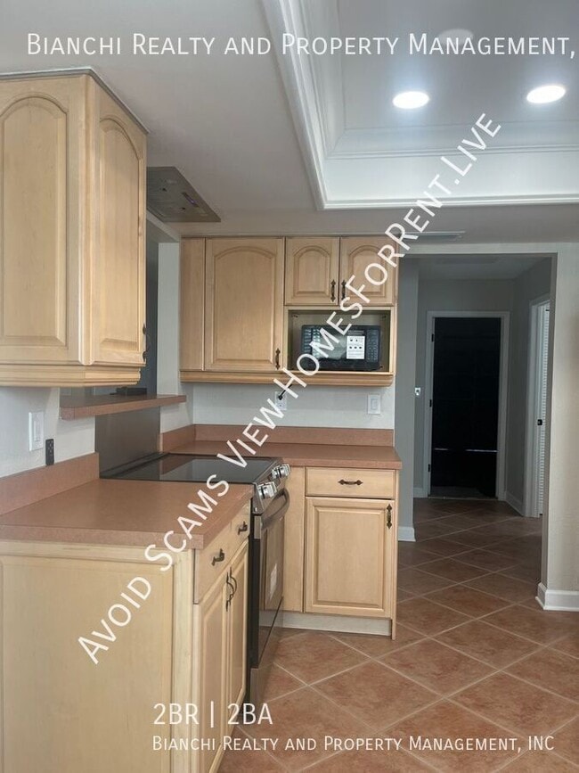 Building Photo - 2396 OrangePointe Ave