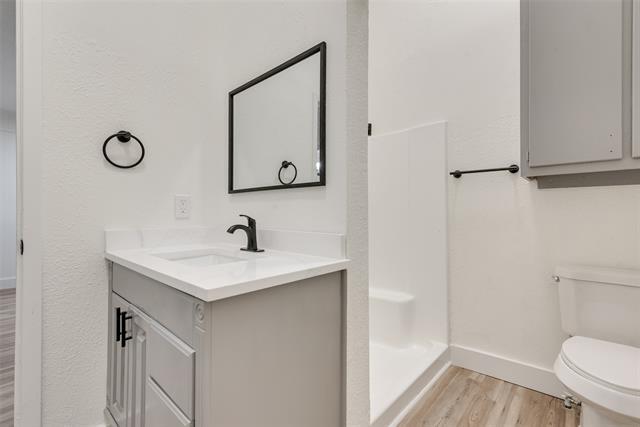 Building Photo - 309 Poplar St