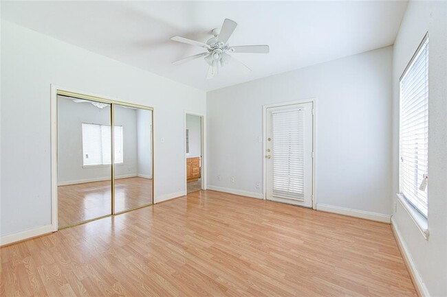 Building Photo - 2023 Gentryside Dr