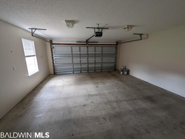 Building Photo - 12971 Labradors Run