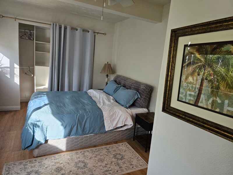 Building Photo - 293 Alaume St