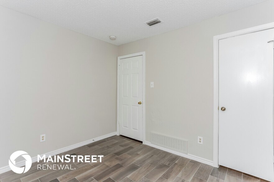 Building Photo - 1016 Placid Dr