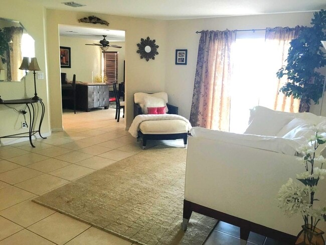 Building Photo - 3298 Turtle Cove