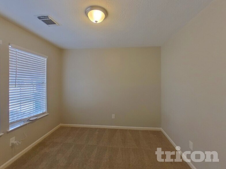 Building Photo - 22042 Soft Pines Ct