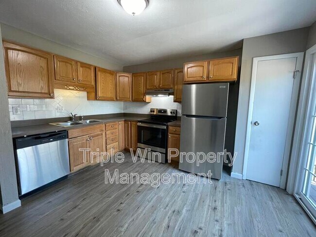 Building Photo - 1464 Monopoly Dr
