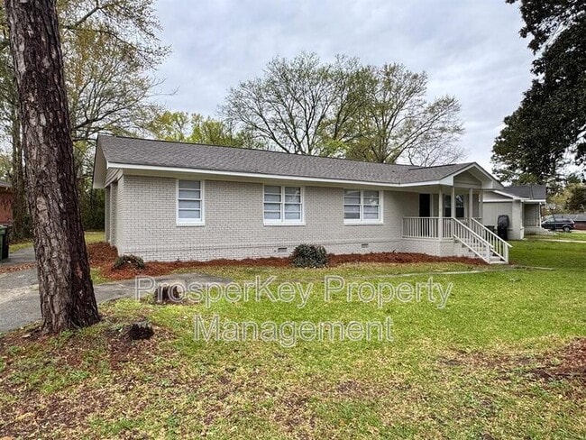 Building Photo - 3622 Vivian Ln