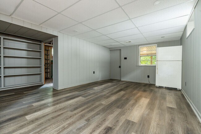 Building Photo - 518 Bloomfield Ave