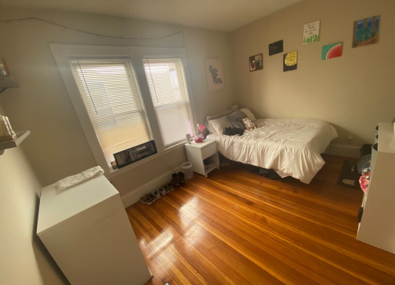 Building Photo - 36 Sudan St