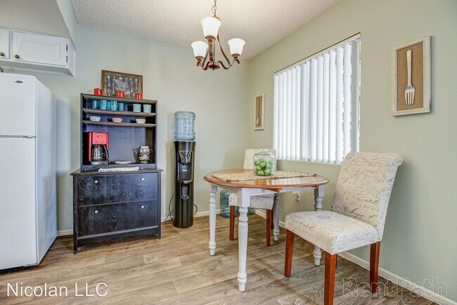 Building Photo - 1701 N Palo Verde Dr