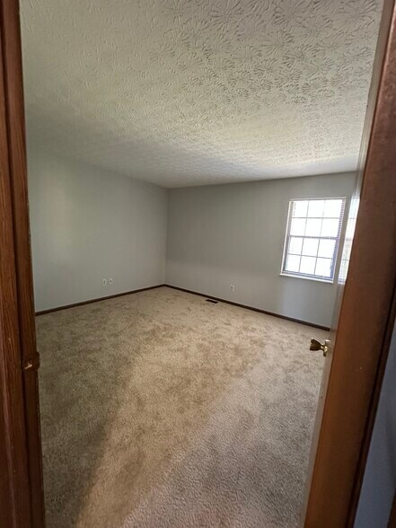 Building Photo - 6449 Brookedge Ct