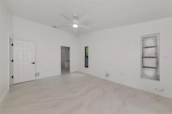 Building Photo - 1658 Ridgewood Ln