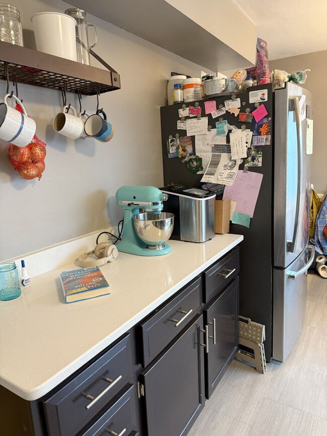 Building Photo - Lake Livin' - 3 Bed / 1.5 bath house on Lake Monona Channel