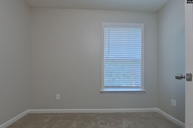Building Photo - 134 Summer Pines Drive