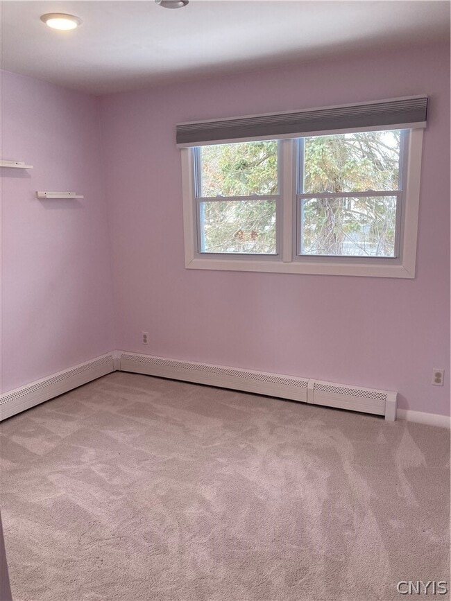 Building Photo - 449 Bugbee Dr