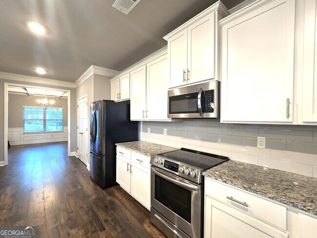 Building Photo - 1866 Castleberry Ln