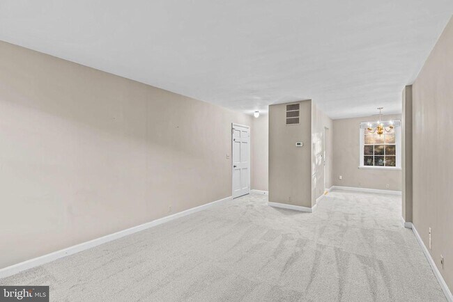 Building Photo - 3441 S Stafford St