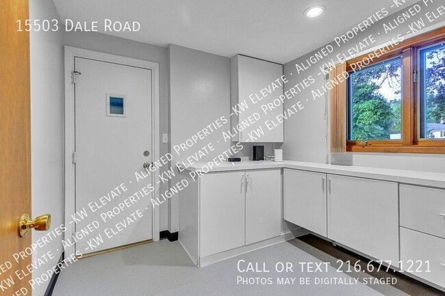 Building Photo - 15503 Dale Rd