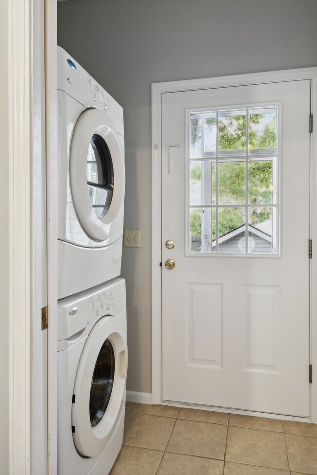 Building Photo - Charming 3 Bedroom Rental in Bluffton, SC ...
