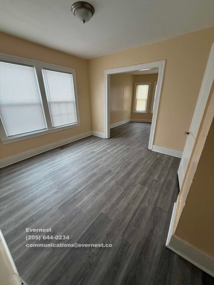 Building Photo - 5054 Linsdale St