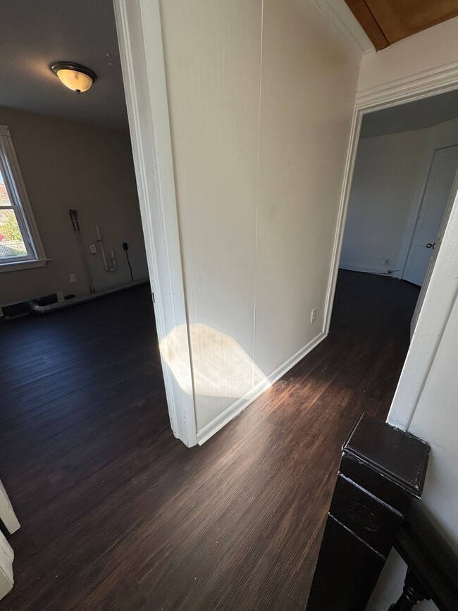 Building Photo - 3 Bedroom 1.5 Bath in Natrona Heights!