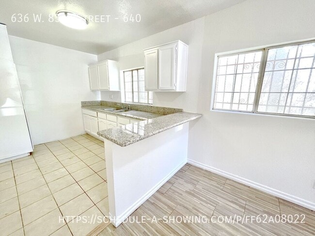 Building Photo - 636 W 85th St
