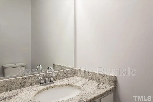 Building Photo - 54 S Engels Cir