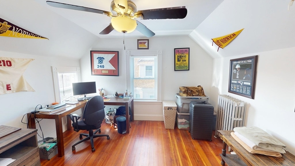 Building Photo - 31 Ainsworth St