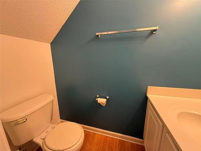 Building Photo - 4063 Howell Park Rd